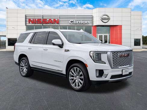 Used 2023 GMC Yukon Denali w/ Max Trailering Package image 1