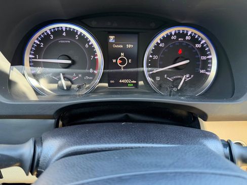 Used 2018 Toyota Highlander XLE AWD/4WD image 27