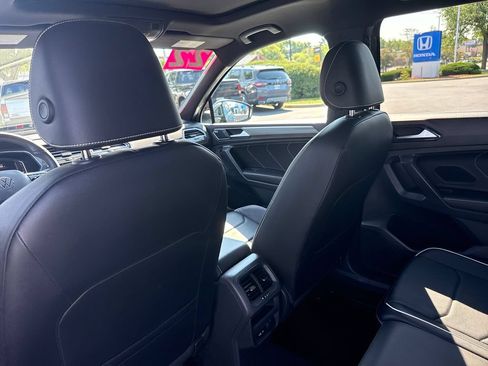 Used 2022 Volkswagen Tiguan SEL R-Line AWD/4WD image 23