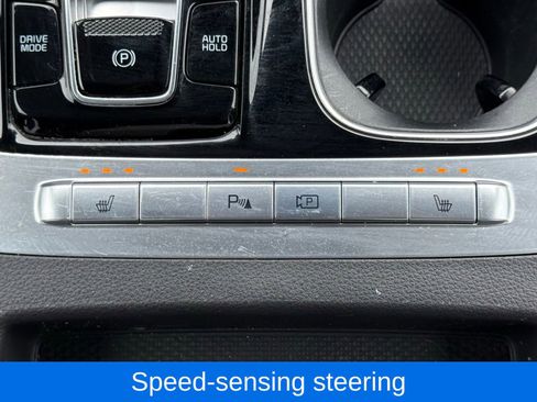 Used 2024 Kia Carnival EX FWD image 32
