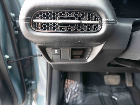 Used 2025 Honda HR-V EX-L image 11