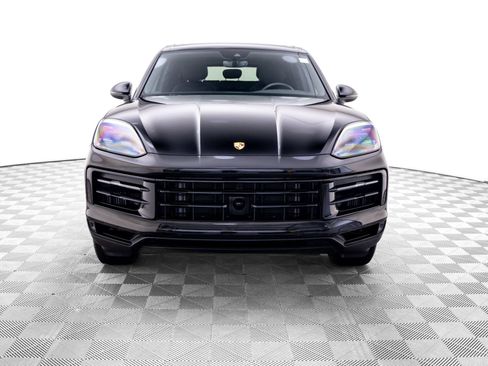 Certified 2024 Porsche Cayenne AWD/4WD image 9