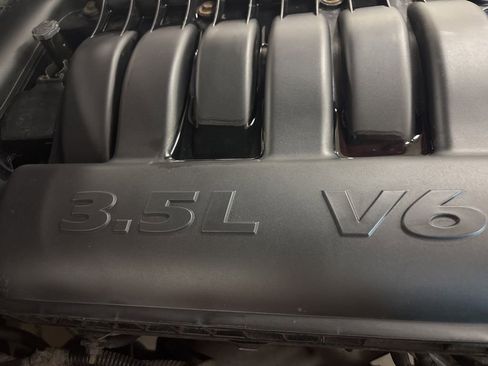 Used 2005 Dodge Magnum SE RWD image 26