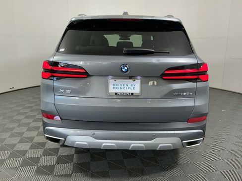 Certified 2025 BMW X5 xDrive50e AWD/4WD image 6