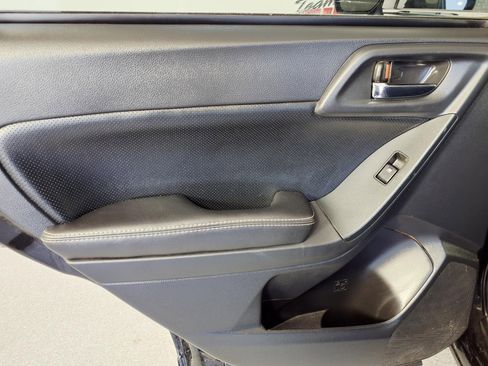 Used 2014 Subaru Forester 2.5i Limited w/ Popular Package #2 image 11