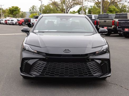 Used 2026 Toyota Camry SE image 2