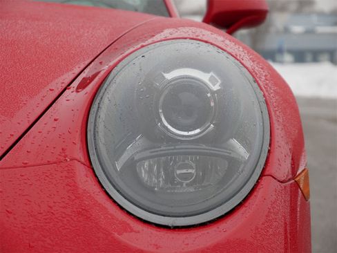 Used 2018 Porsche 911 Carrera 4S image 6