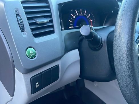 Used 2012 Honda Civic LX image 13