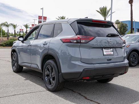 New 2026 Nissan Rogue SV FWD image 6