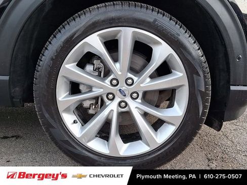 Used 2022 Ford Explorer Platinum w/ Equipment Group 601A AWD/4WD image 10