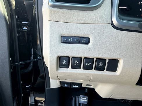 Certified 2024 Nissan Murano SL image 13