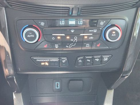 Used 2018 Ford Escape Titanium FWD image 19