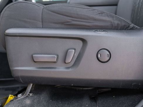 Used 2021 Toyota Tundra SR5 w/ TRD Off-Road Package image 18