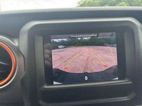 Used 2021 Jeep Gladiator Mojave AWD/4WD image 20