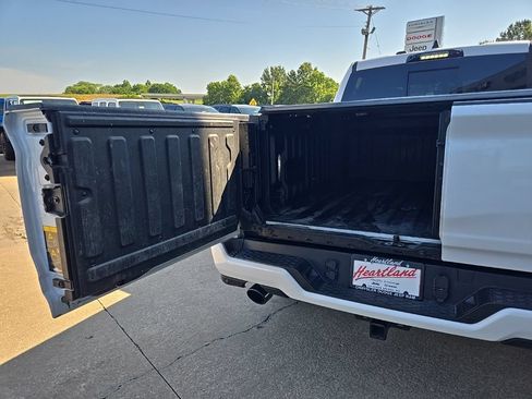 Used 2025 RAM 1500 Limited AWD/4WD image 35