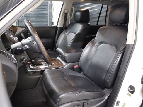 Used 2016 INFINITI QX80 4WD w/ 22" Wheel Package image 5