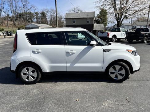Used 2014 Kia Soul Base 4dr Crossover 6A image 5