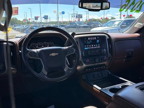 Used 2016 Chevrolet Silverado 2500 High Country w/ High Country Premium Package AWD/4WD image 10