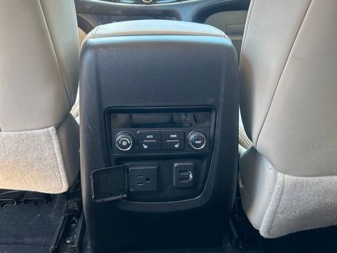 Used 2023 Buick Enclave Avenir w/ Avenir Technology Package FWD image 15