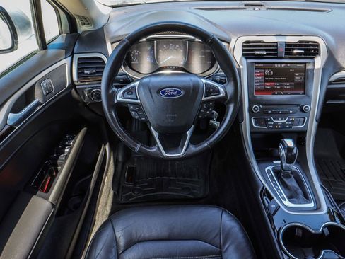 Used 2016 Ford Fusion SE w/ Equipment Group 202A FWD image 22