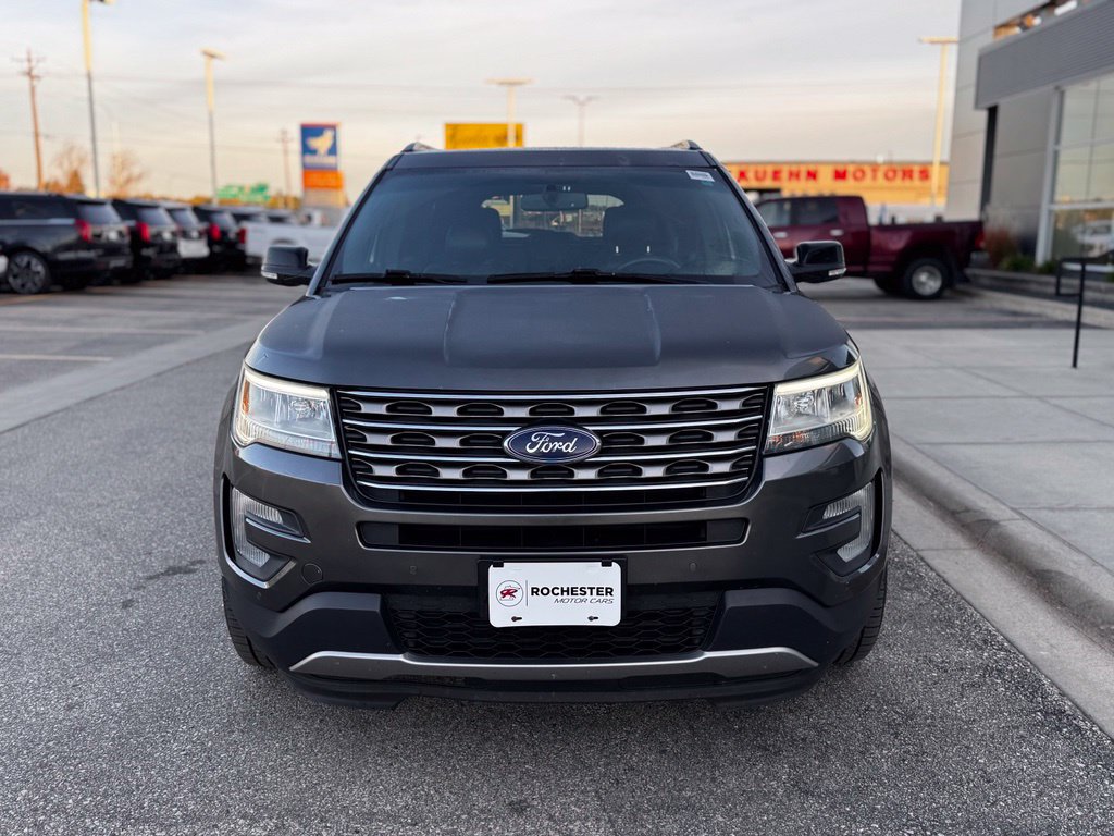 Certified 2017 Ford Explorer XLT w/ XLT Technology Feature Bundle AWD/4WD image 42