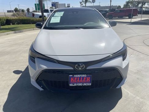 Used 2021 Toyota Corolla SE FWD image 3