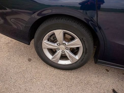 Used 2018 Honda Odyssey EX image 10