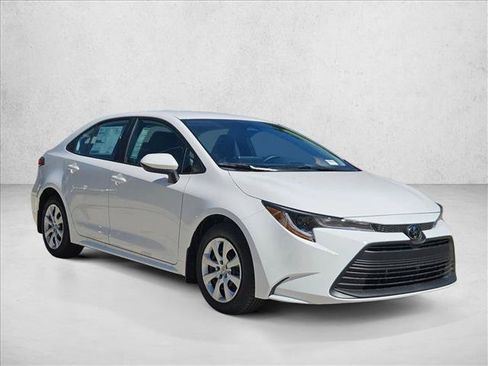 New 2025 Toyota Corolla LE FWD image 6