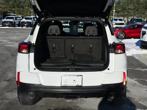 Used 2023 Chevrolet TrailBlazer RS w/ Convenience Package image 6