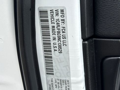 Used 2022 Jeep Grand Cherokee Limited AWD/4WD image 33