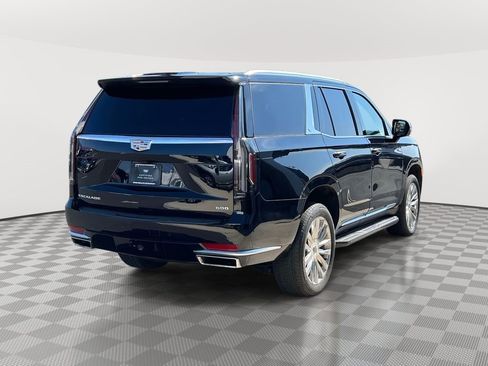 Certified 2024 Cadillac Escalade Premium Luxury image 4