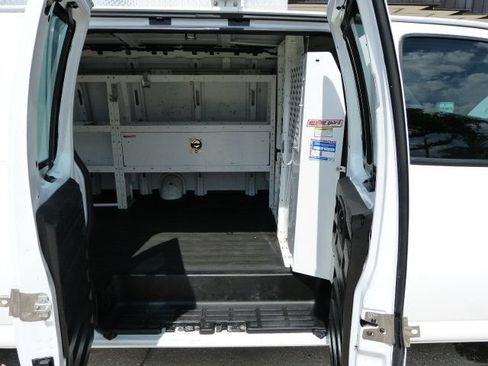 Used 2021 Chevrolet Express 2500 Extended w/ Driver Convenience Package RWD image 21