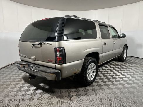 Used 2001 GMC Yukon XL SLT AWD/4WD image 8