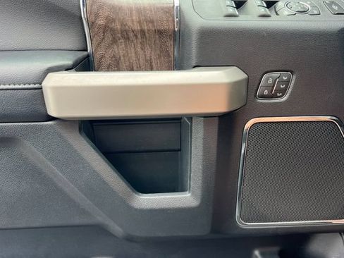 Used 2019 Ford F250 Lariat w/ Lariat Ultimate Package AWD/4WD image 11