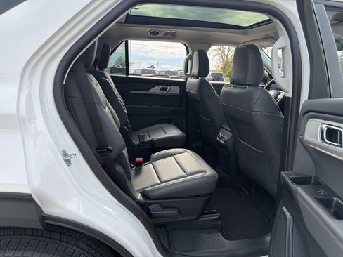 New 2026 Ford Explorer Active AWD/4WD image 24