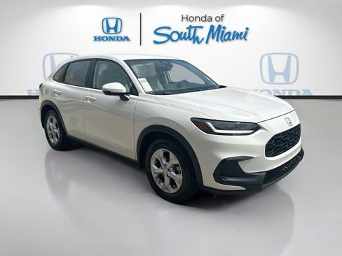 Certified 2025 Honda HR-V LX image 1