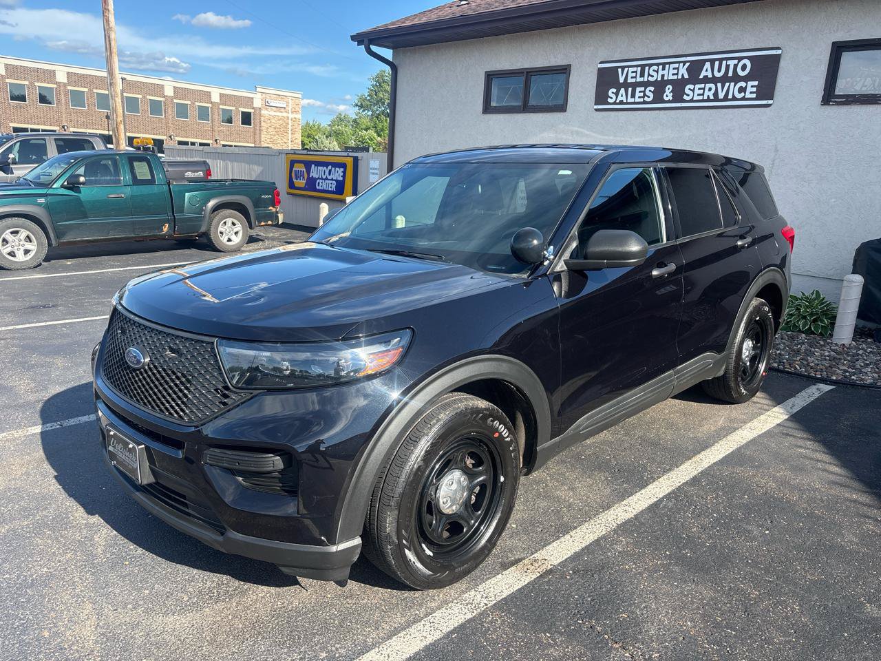 Used 2023 Ford Explorer AWD/4WD image 7