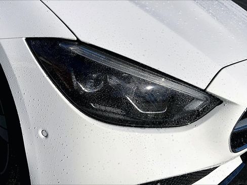 Used 2025 Mercedes-Benz C 300 Sedan image 27