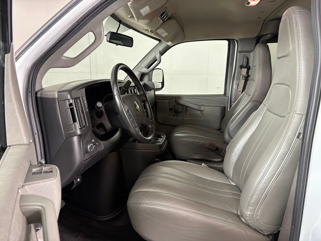 Used 2023 Chevrolet Express 3500 LS RWD image 17