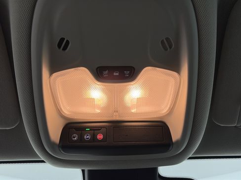 Used 2021 Buick Encore GX Select w/ Sport Touring Package image 31