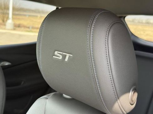 New 2026 Buick Encore GX Sport Touring image 19