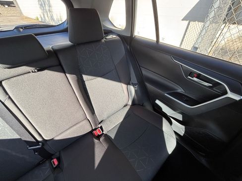 Used 2025 Toyota RAV4 XLE image 47