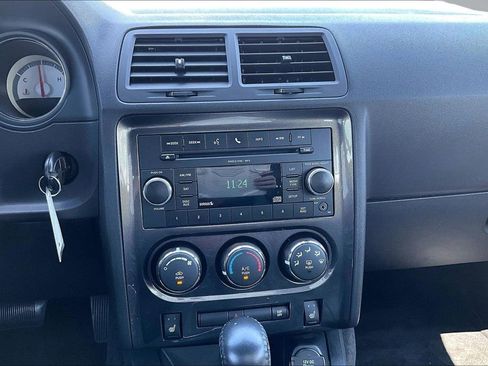 Used 2010 Dodge Challenger R/T RWD image 21