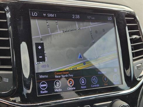 Used 2019 Jeep Grand Cherokee Altitude RWD image 12