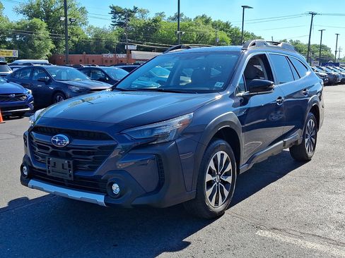 Certified 2024 Subaru Outback Limited AWD/4WD image 3