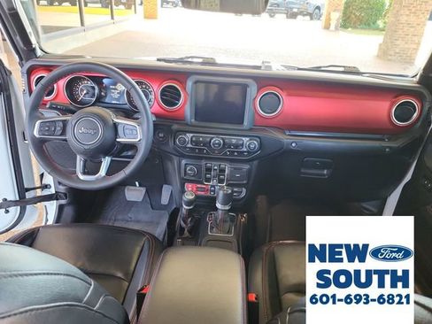 Used 2023 Jeep Gladiator Rubicon w/ LED Lighting Group image 16