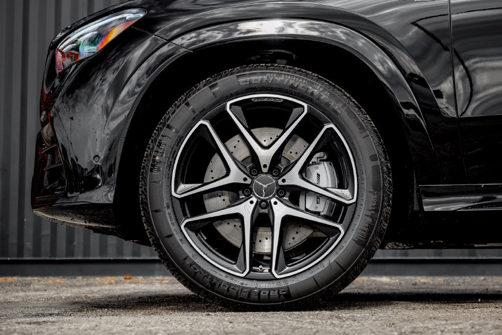 New 2026 Mercedes-Benz GLE 53 AMG 4MATIC Coupe image 4