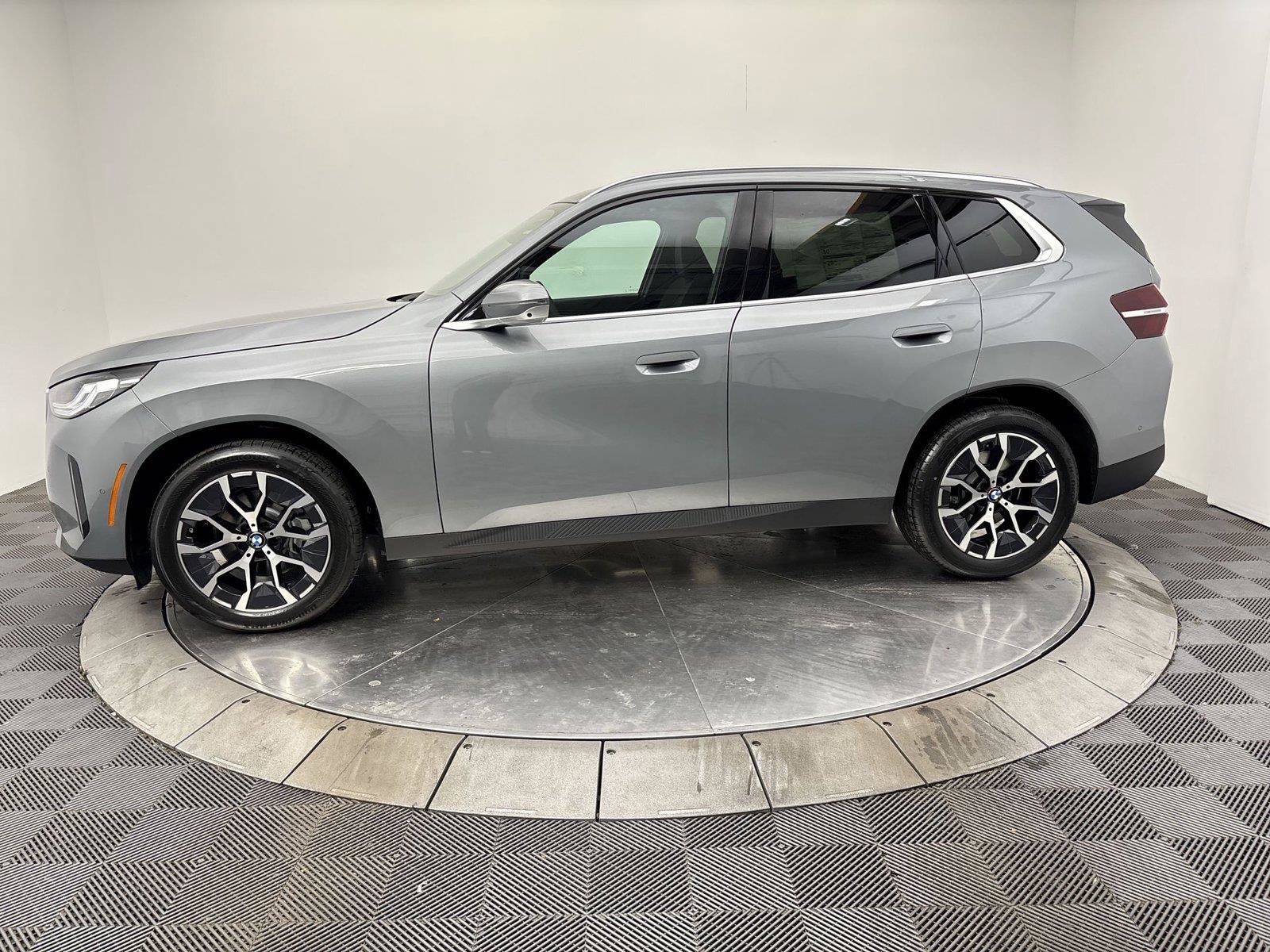 New 2026 BMW X3 xDrive30i w/ Premium Package AWD/4WD image 16