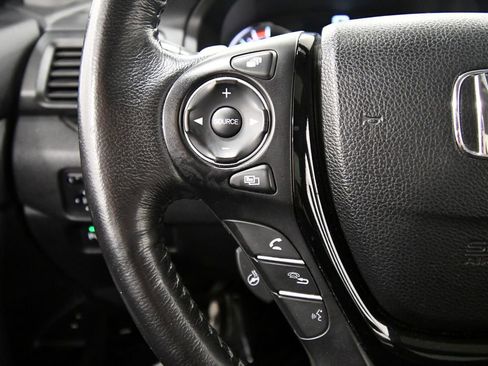 Used 2016 Honda Pilot Elite image 23