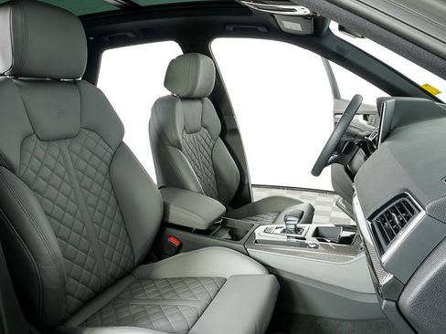 Used 2023 Audi SQ5 Premium Plus image 23
